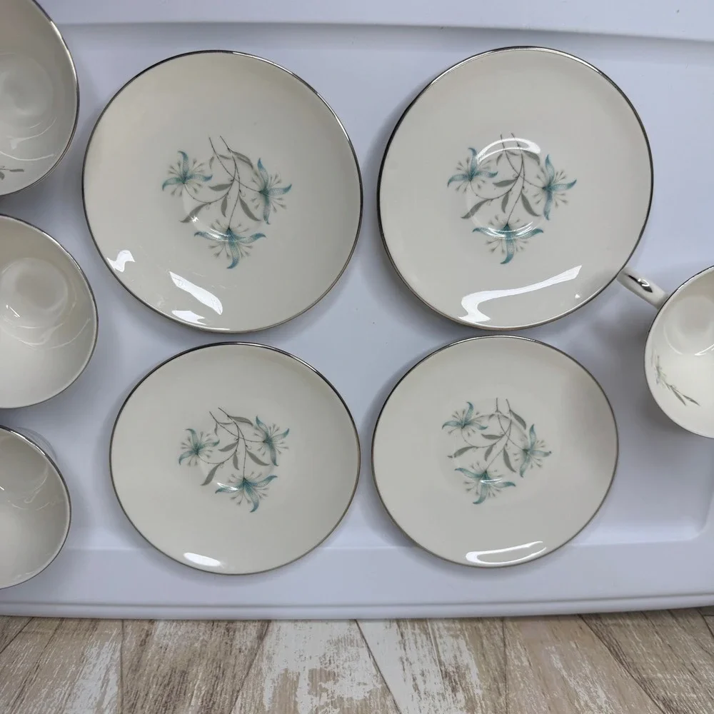 Homer Laughlin set four